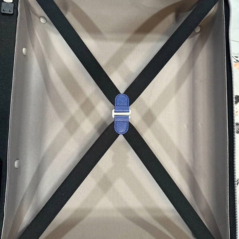 Horizon 55 Louis Vuitton luggage